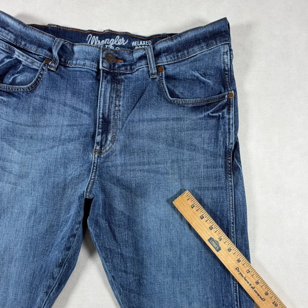 Wrangler Retro Relaxed Bootcut Jeans Mens 34x30 Blue Medium Wash Western